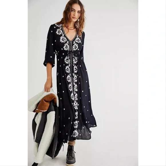 Free People Dresses & Skirts - Free People Embroidered Fable Dress S